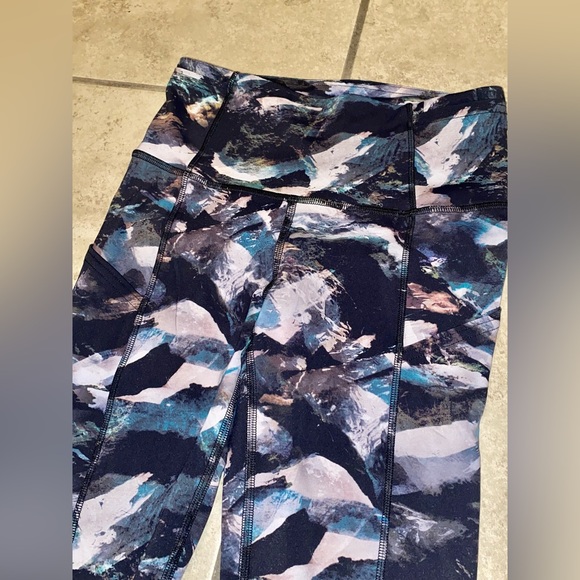 Lululemon Leggings - Picture 14 of 15